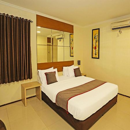 Super Oyo Townhouse Oak Hotel Fiducia Serpong Exteriér fotografie