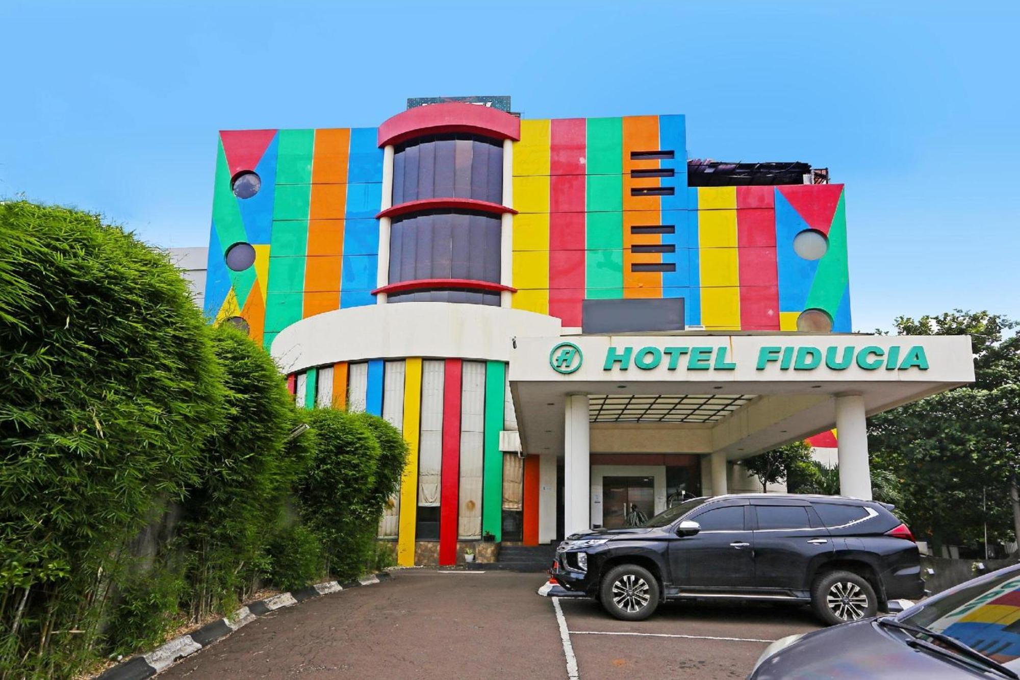 Super Oyo Townhouse Oak Hotel Fiducia Serpong Exteriér fotografie
