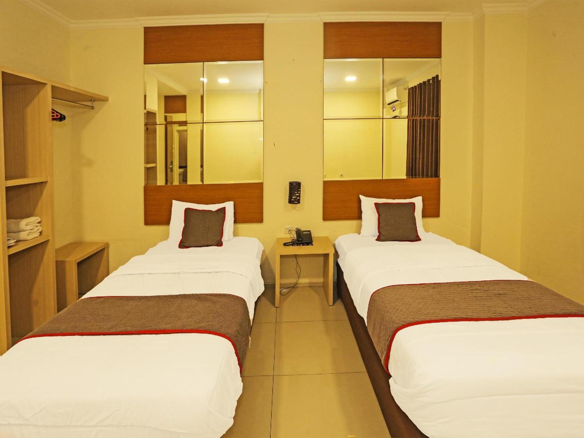 Super Oyo Townhouse Oak Hotel Fiducia Serpong Exteriér fotografie